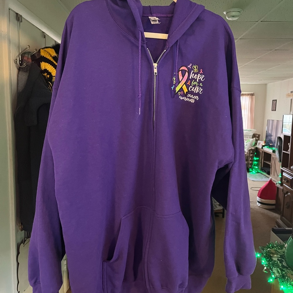 Brand new worn for a picture only !
